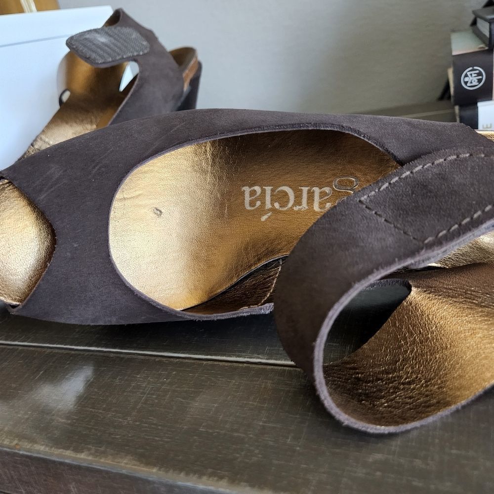 Pedro Garcia brown suede slingback heels - Picture 7 of 7